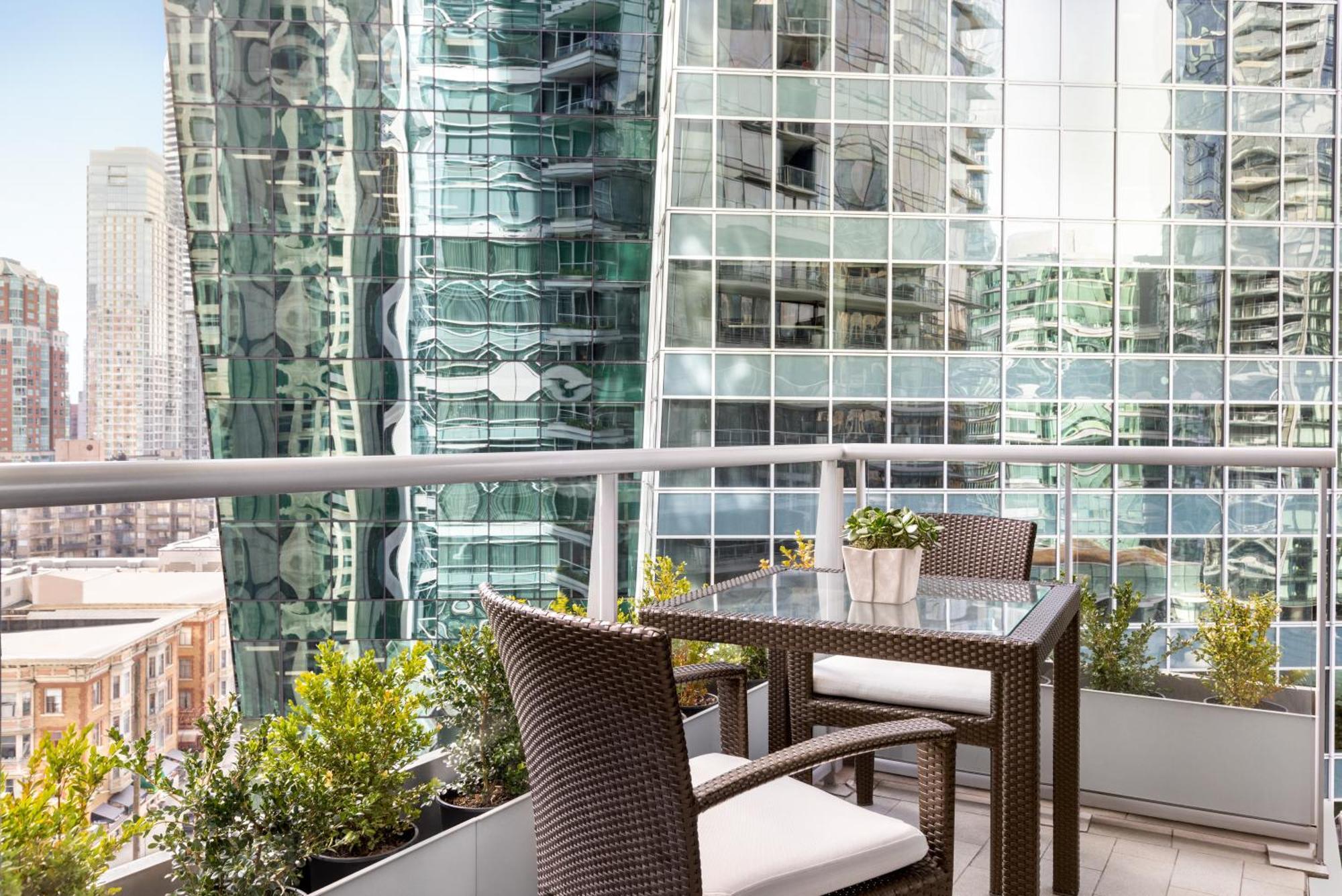 Shangri-La Vancouver Kültér fotó